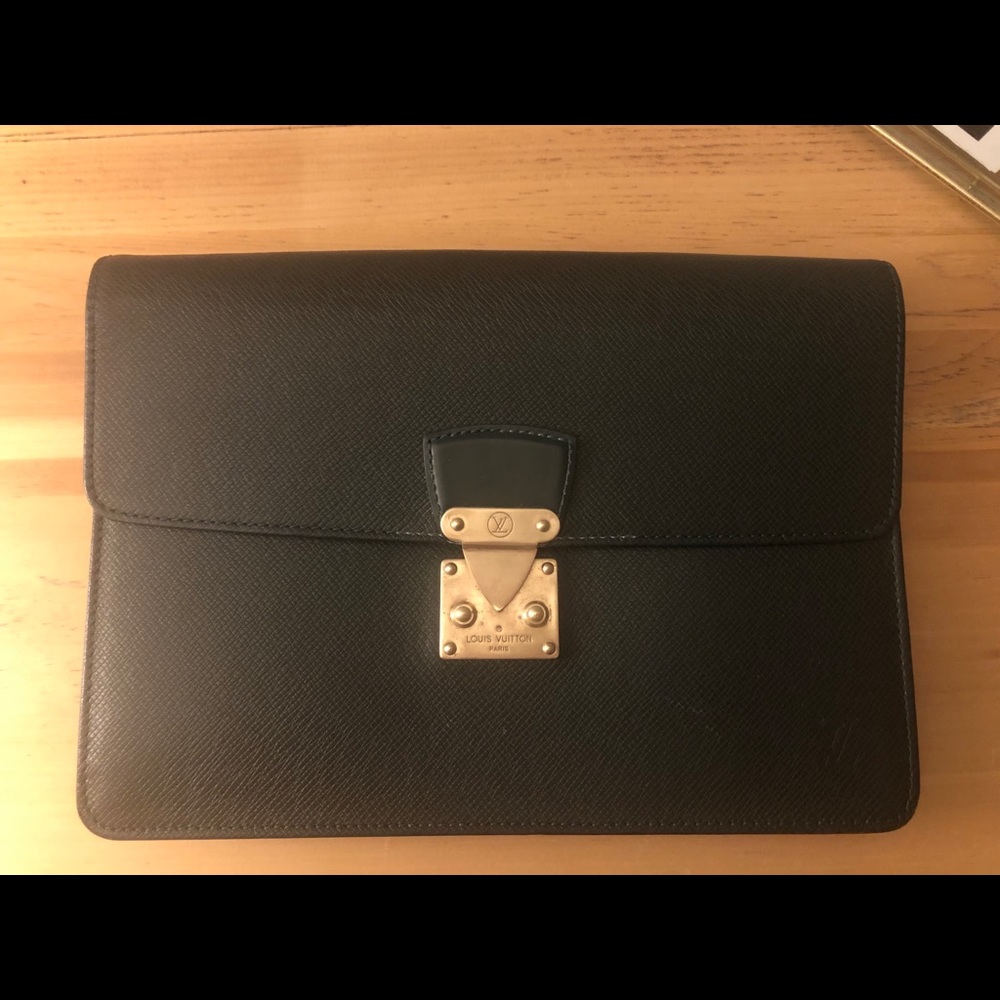Louis Vuitton Clutch